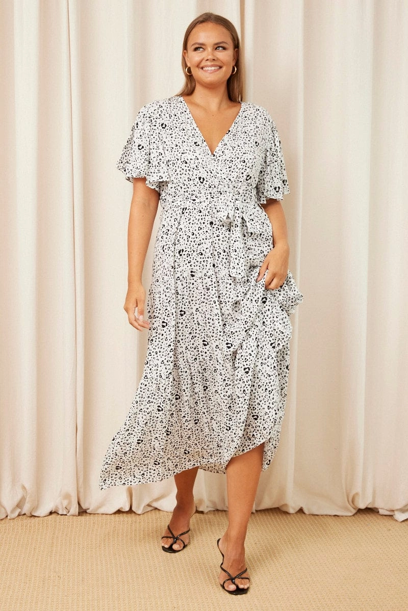 Subtle Fit Perfect Style White Animal Print Maxi Dress Short Sleeve Wrap Front Tiered