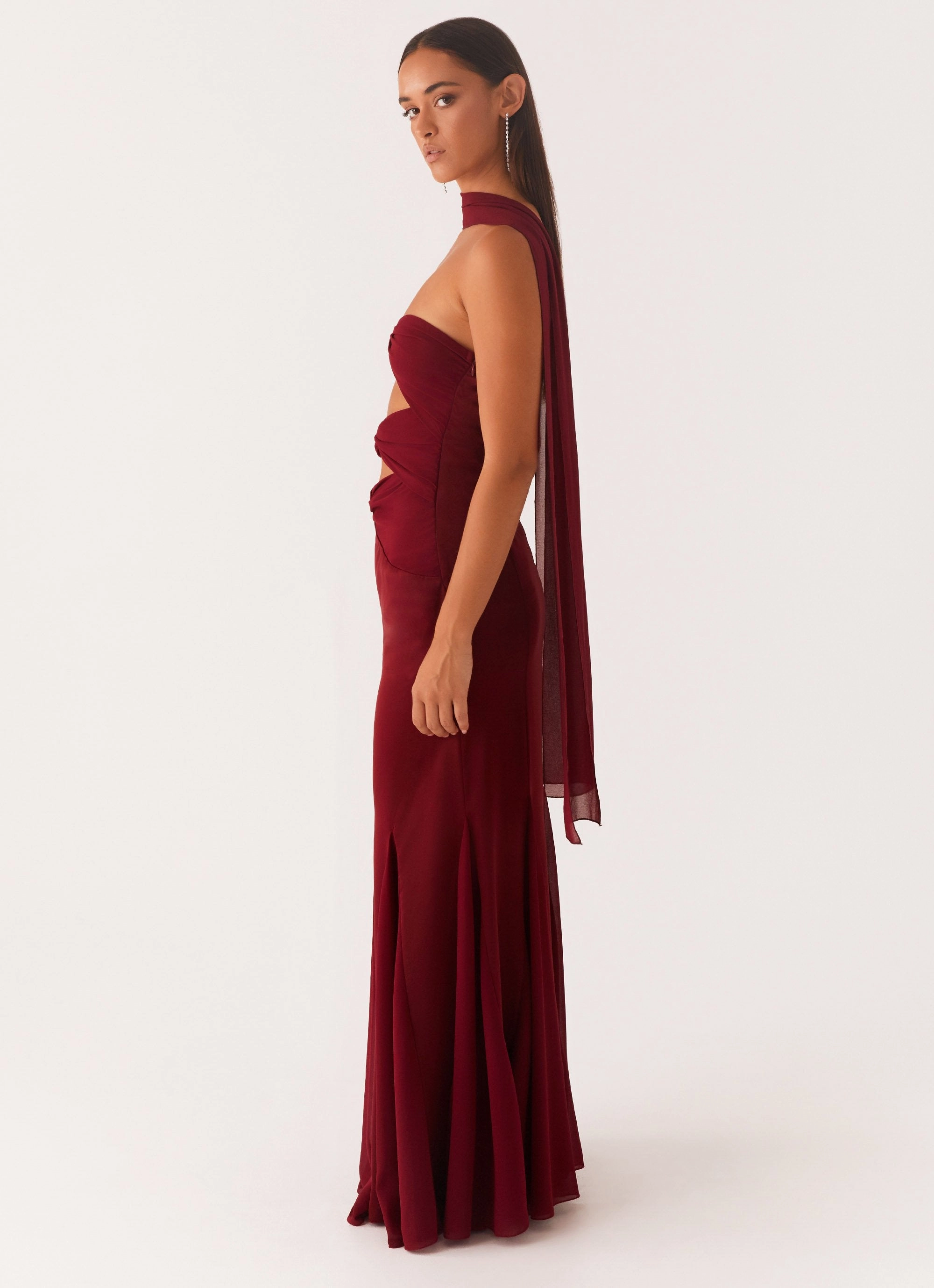 Minimalist-Trend Melrose Satin Chiffon Maxi Dress - Deep Red
