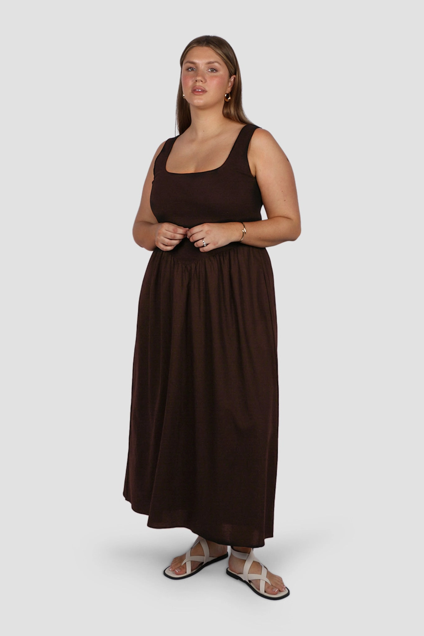 LayeredHemline Snag-Resistant MYRA DRESS CHOCOLATE