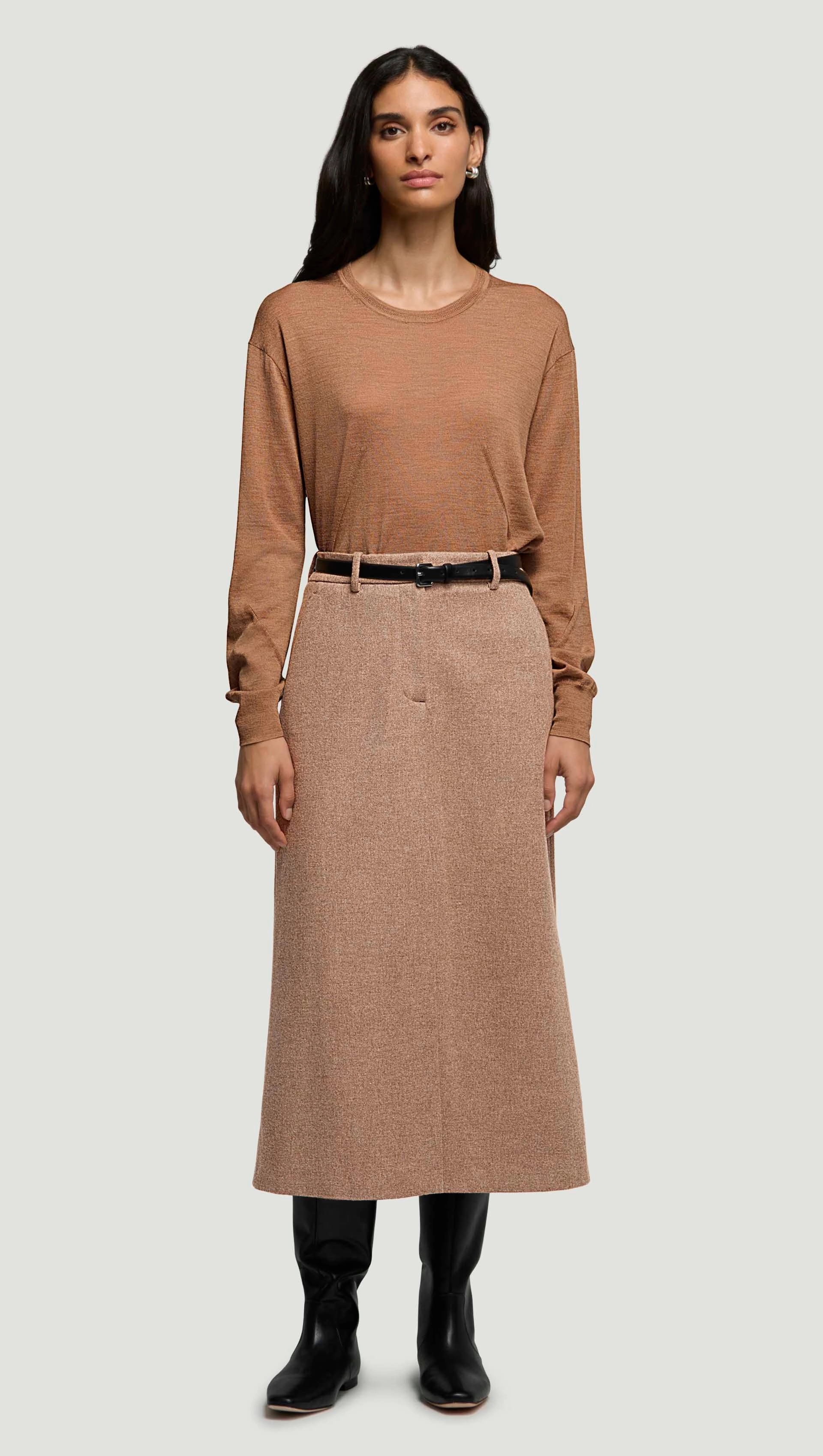 Tailored Skirt in Double-Faced Wool | Oat Outfit Essence Pure Vibes