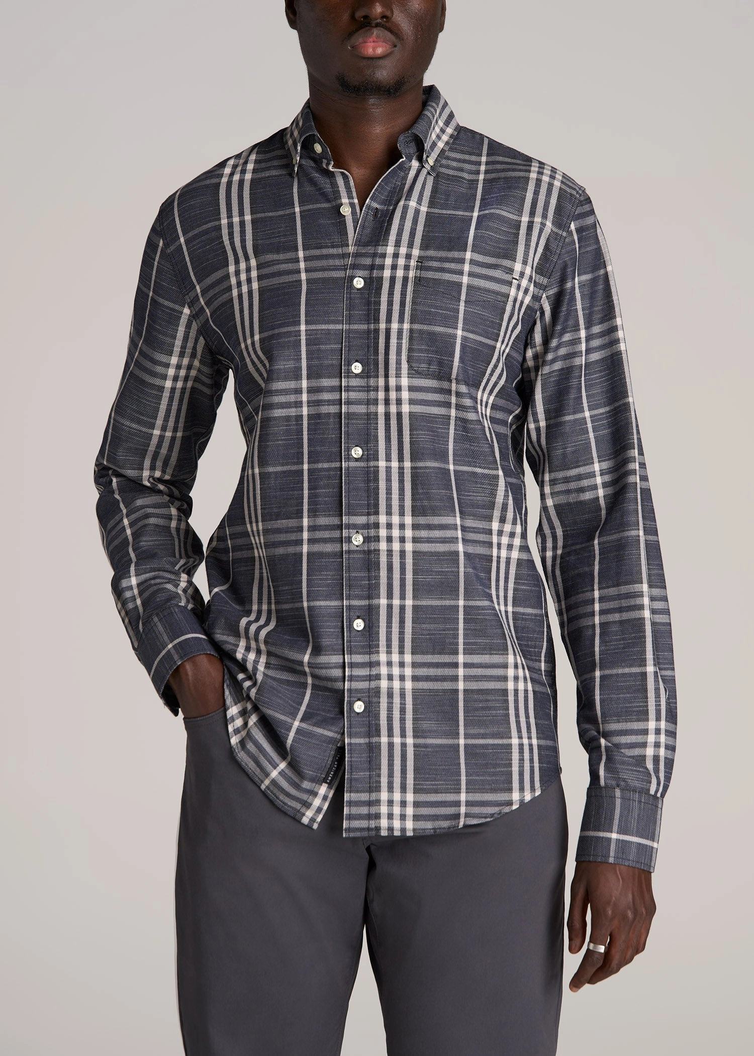 Reflective Trims Hidden Button Placket Textured Weave Cotton Button-Up Shirt for Tall Men in Dark Blue Plaid