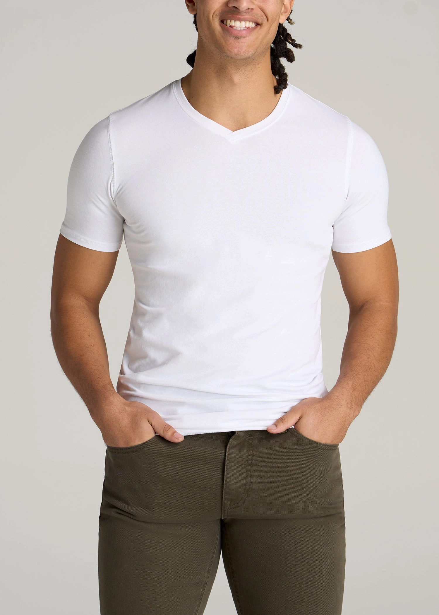 The Essential SLIM-FIT V-Neck Tee for Tall Men in White Non Iron Fabric