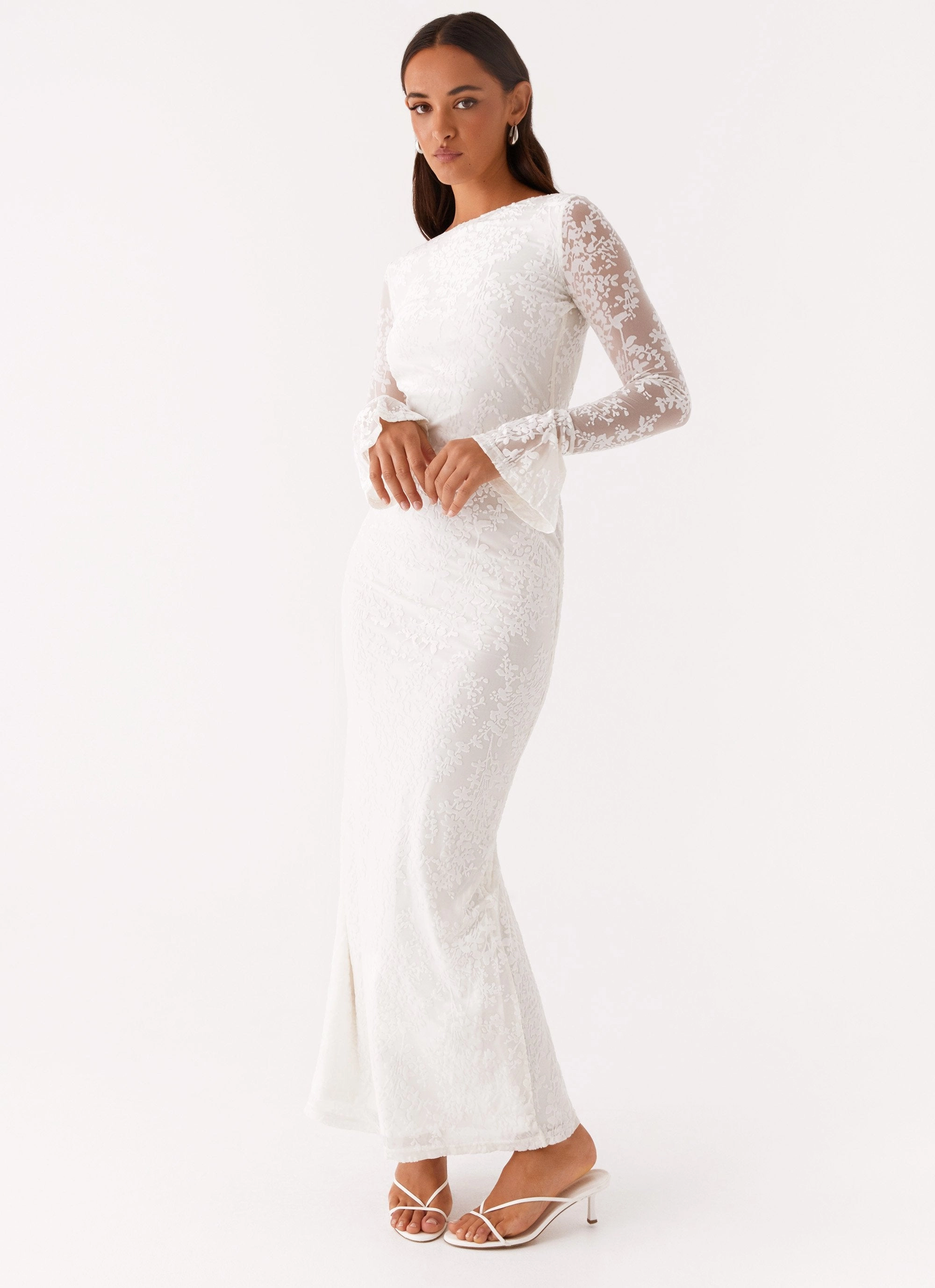Contrasting Detail Whimsical Mood Thriving Maxi Dress - White