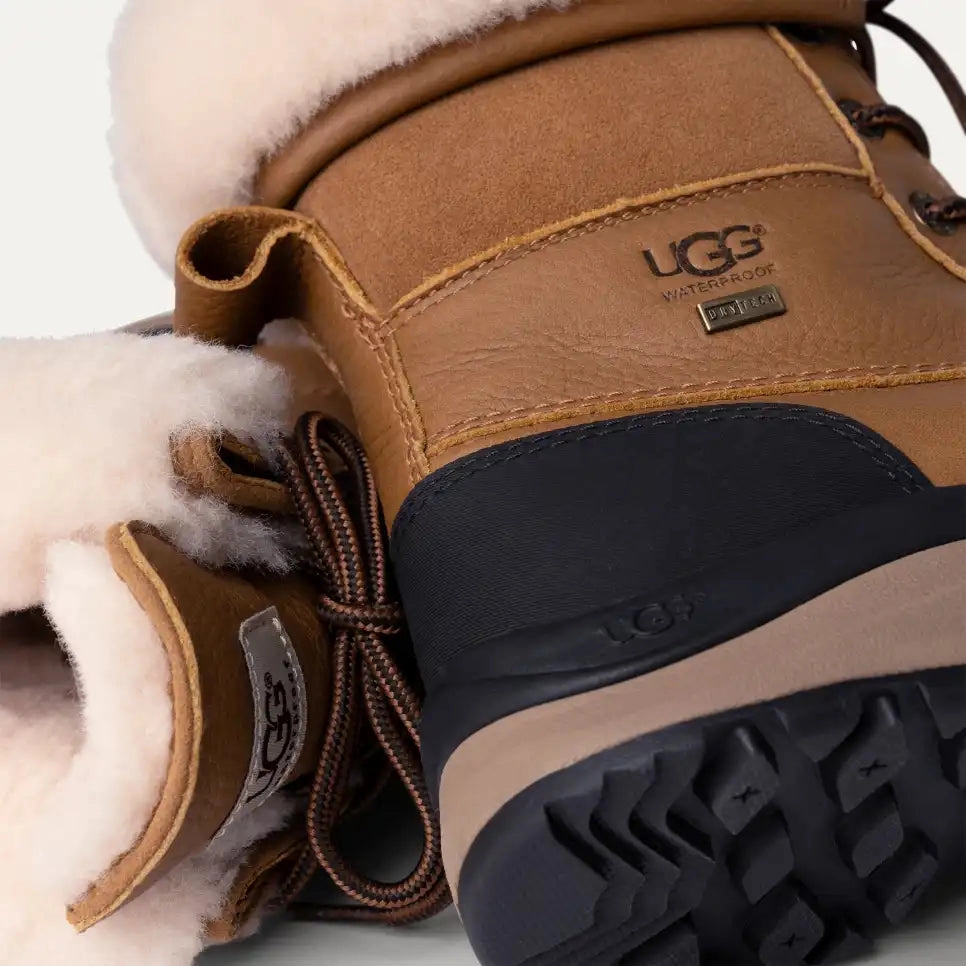 Mud Resistant Mountain Hike UGG? Women's Adirondack III Boot - Chestnut