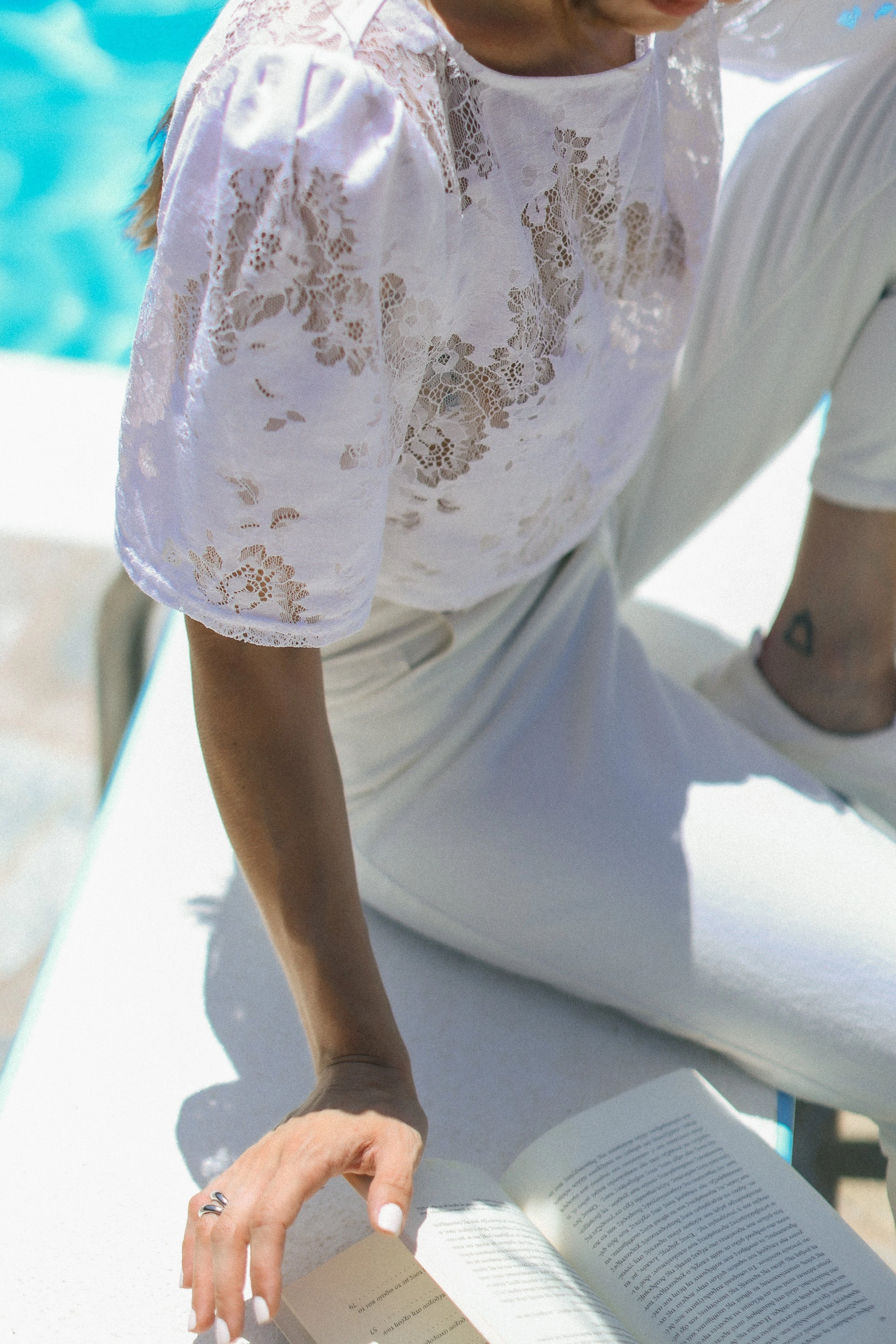 Top Mare White Lace ElasticEdgeBinding
