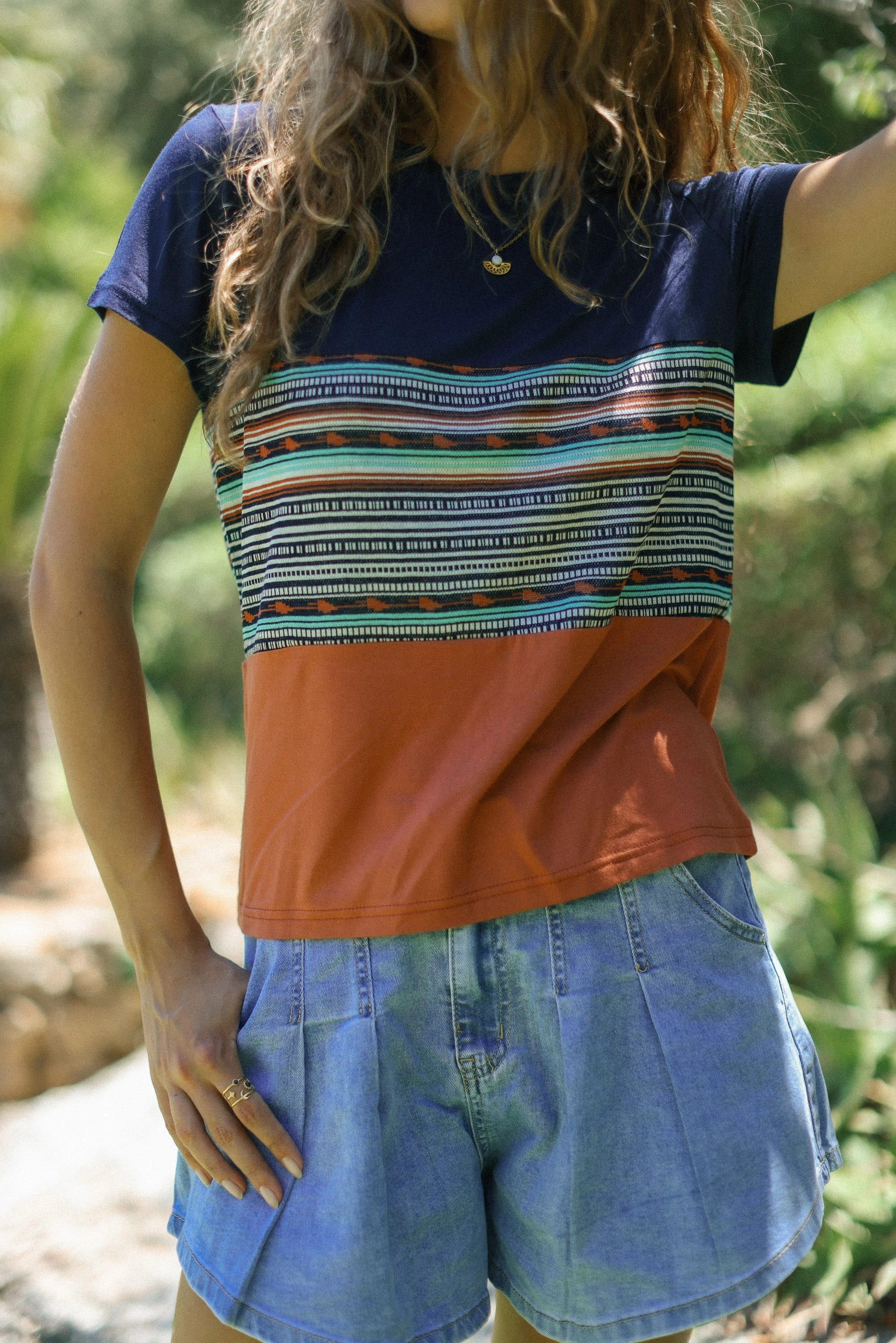 Top Mia Blue Aztec NonFadeFinish SlimFit