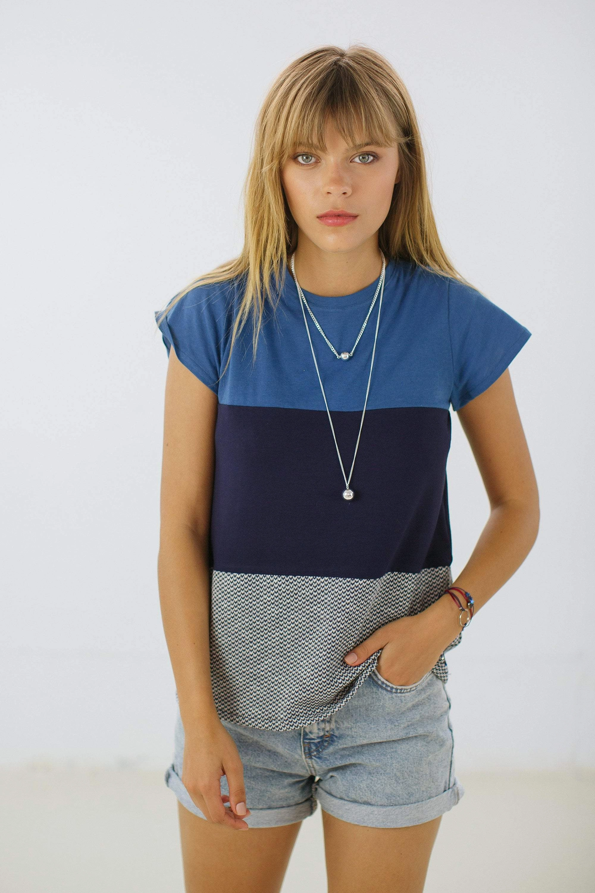 Sporty Hoodie OversizedSilhouette Top Mia Blue Stripes