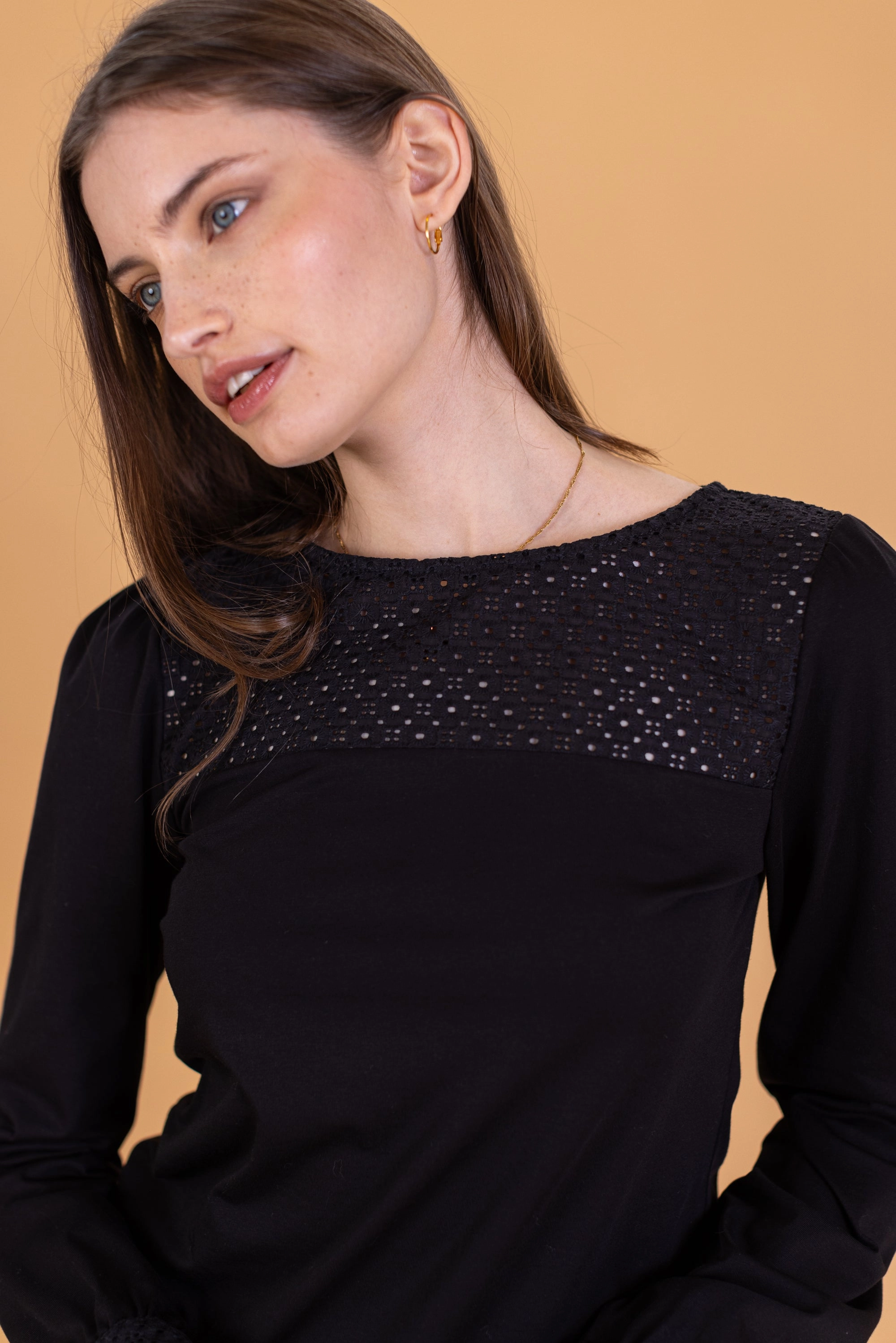 Top Nell Black Lace Casual Long Sleeve