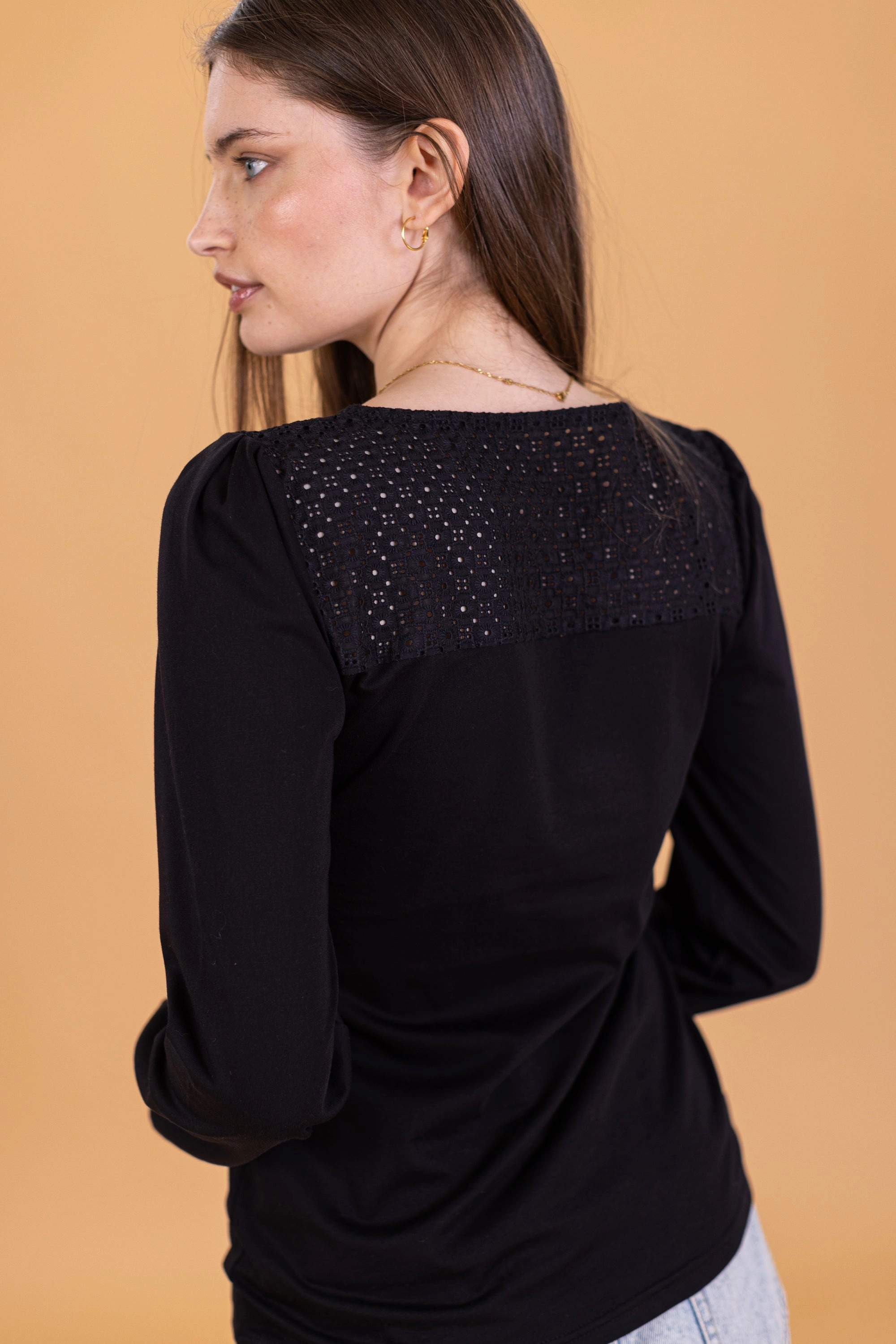 Low Profile Collar Top Nell Black Lace