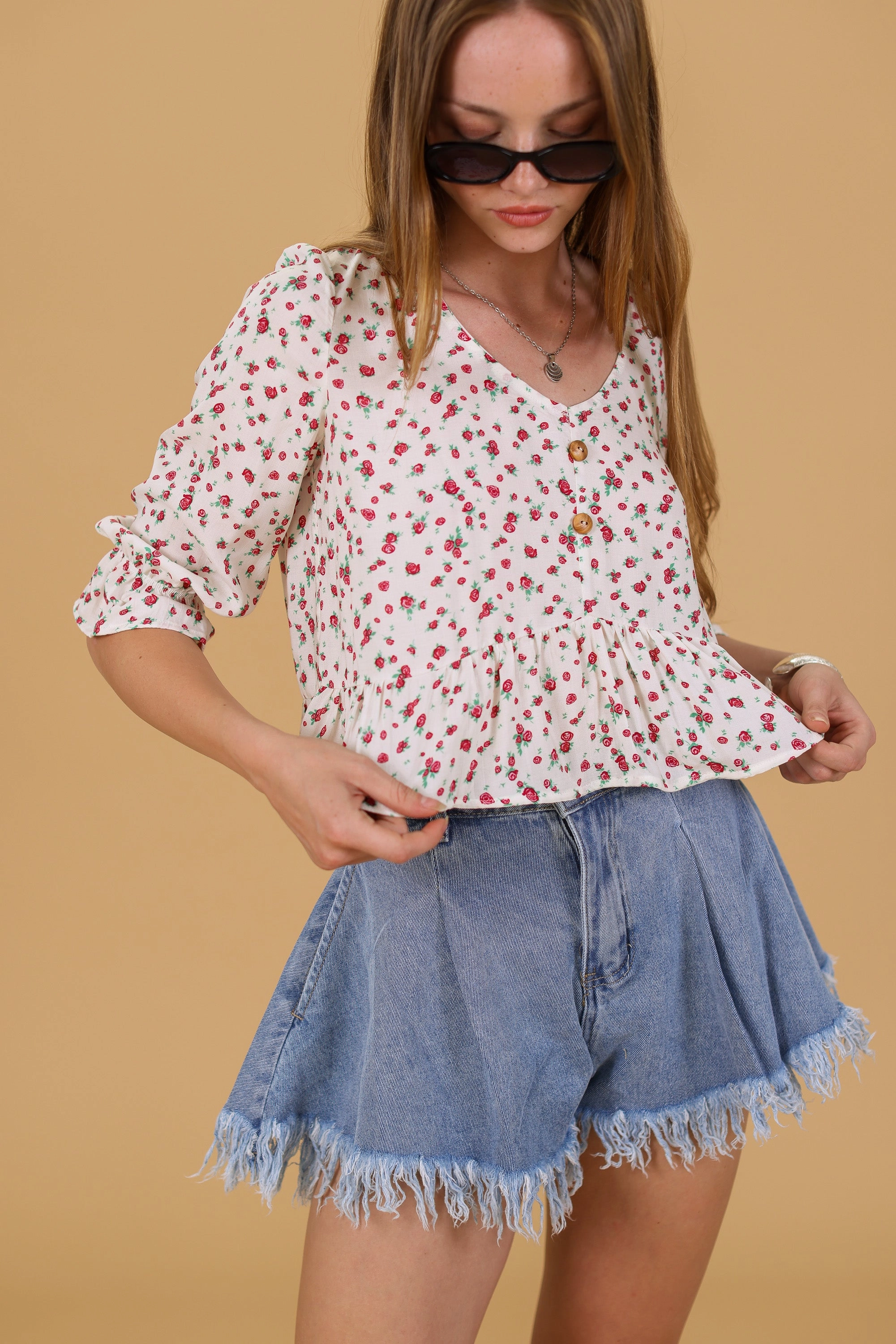 Basic Tank VNeckReinforcement Top Olyra White Roses