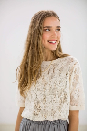 Top Roses Lace ButtonFront