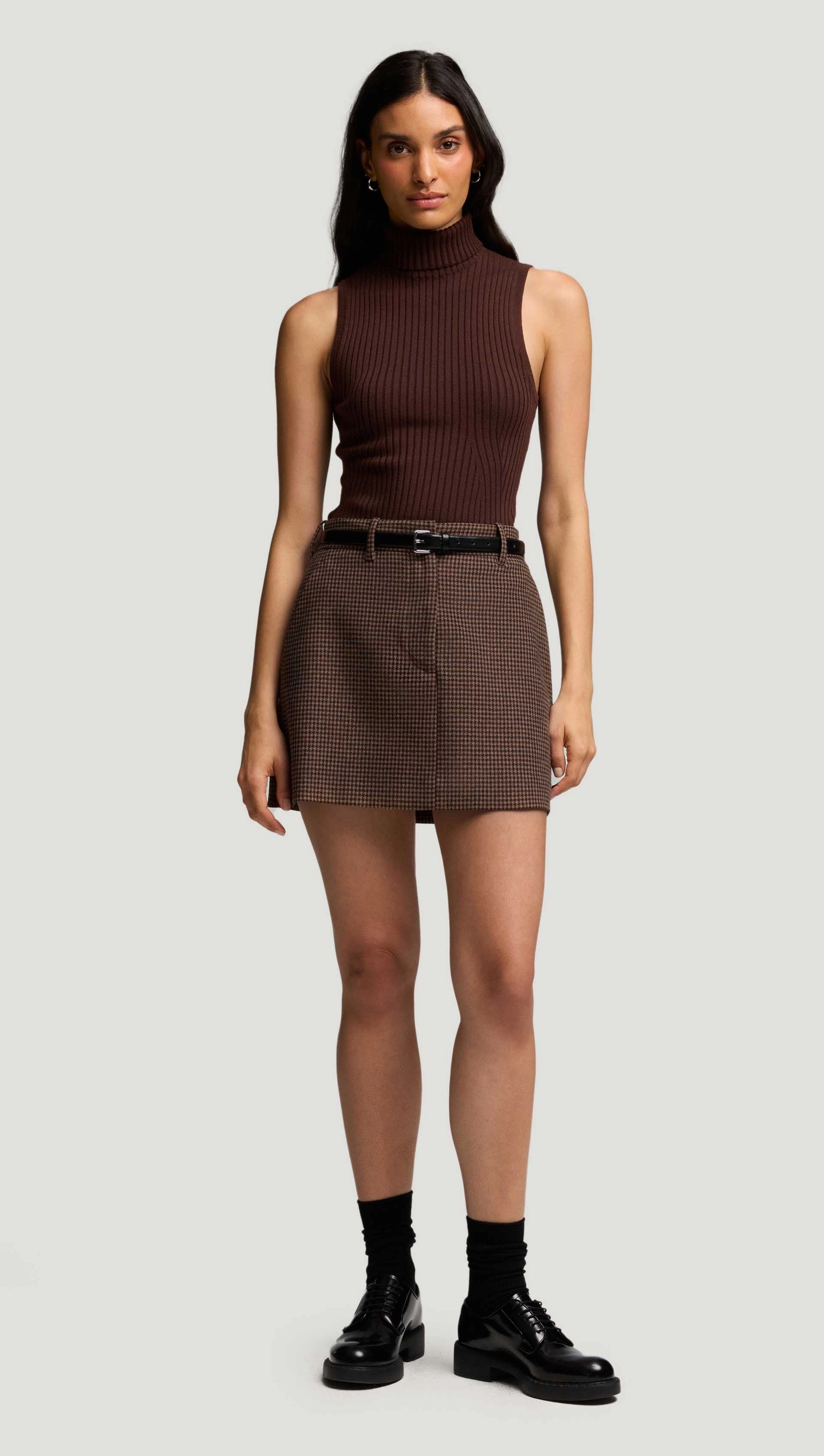 Lined interior Mini Tailored Skirt in Viscose Blend | Brown/Camel Houndstooth