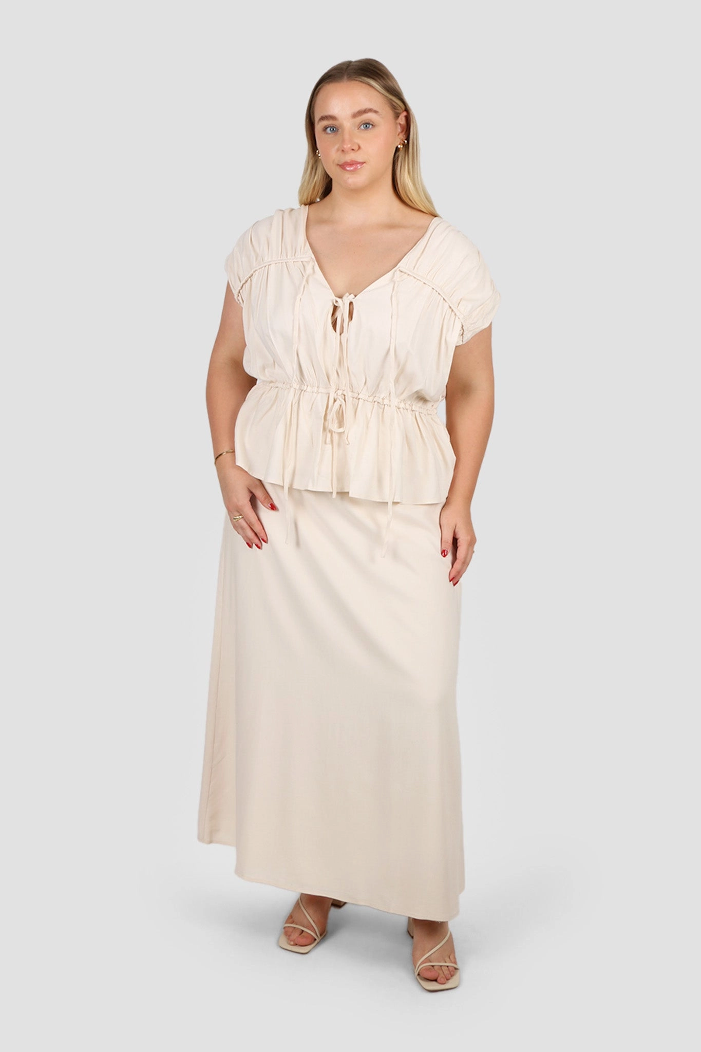 NIA SKIRT NEUTRAL Light Flow Relaxed Look