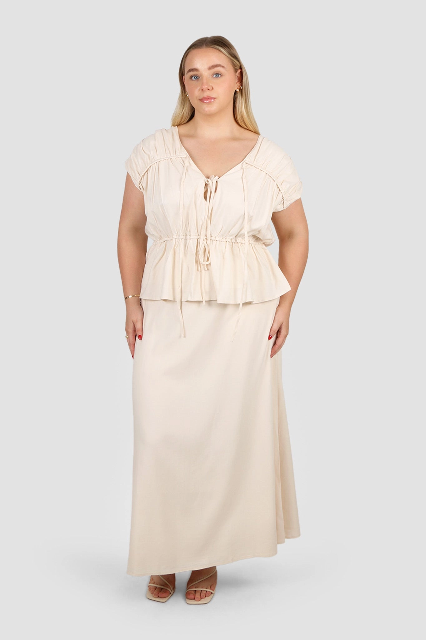 NIA SKIRT NEUTRAL Roll Up Fasten Clean Lines