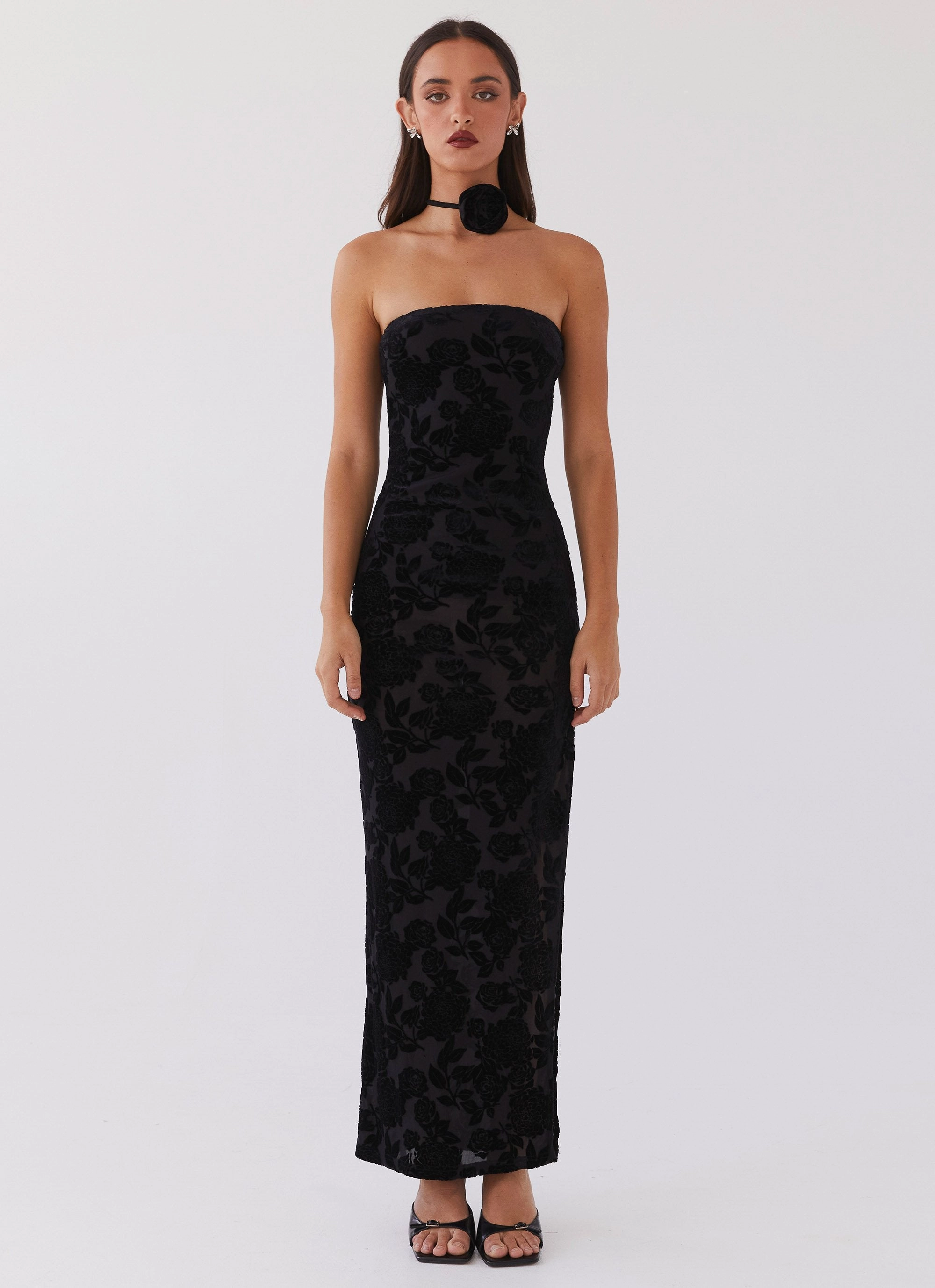 Flawless Waist Fit Trouble Love Maxi Dress - Black
