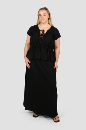 Double Stitched Refined Sophistication NIA SKIRT BLACK