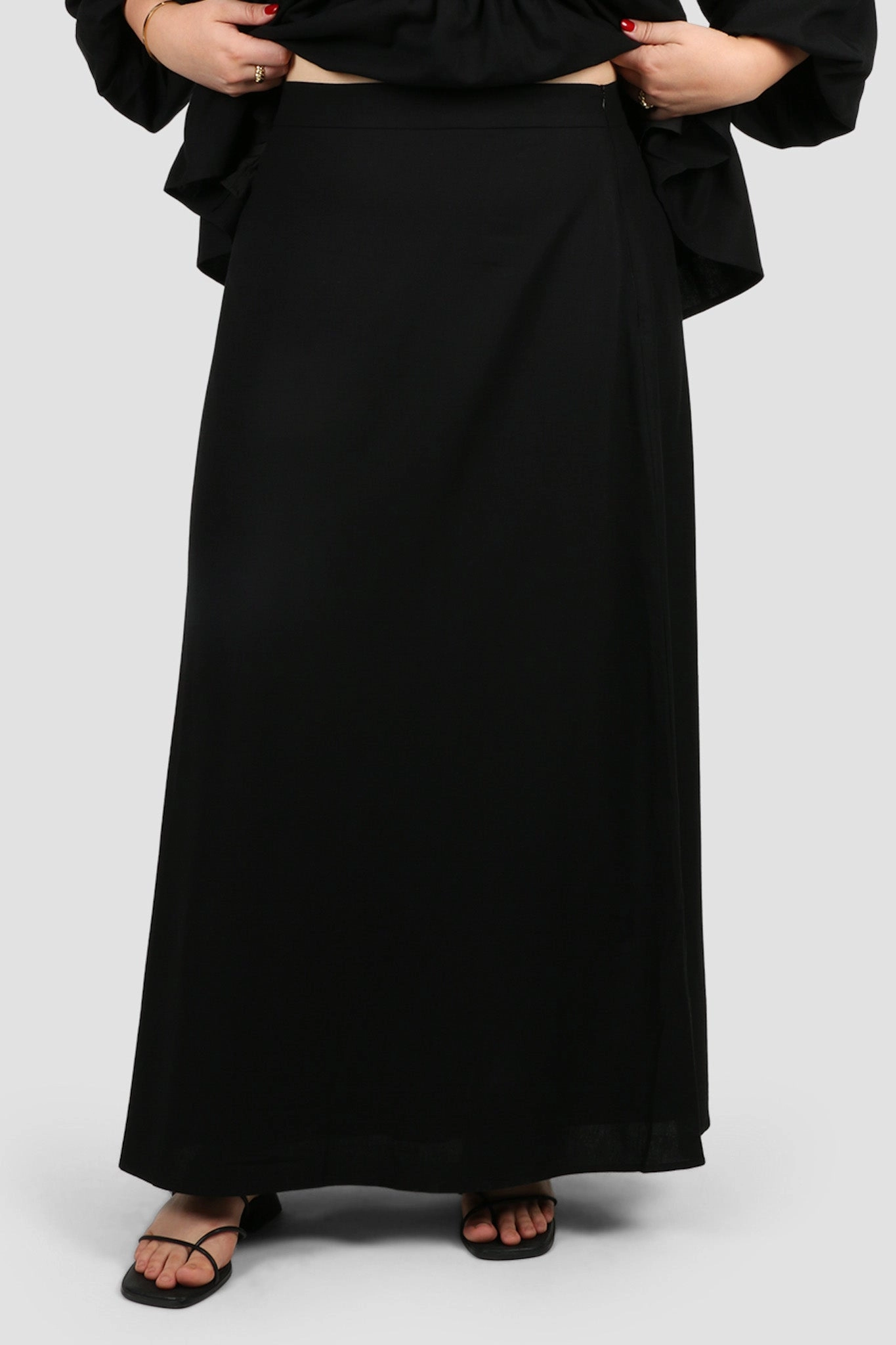 Hypoallergenic fabric Fringe Detail NIA SKIRT BLACK