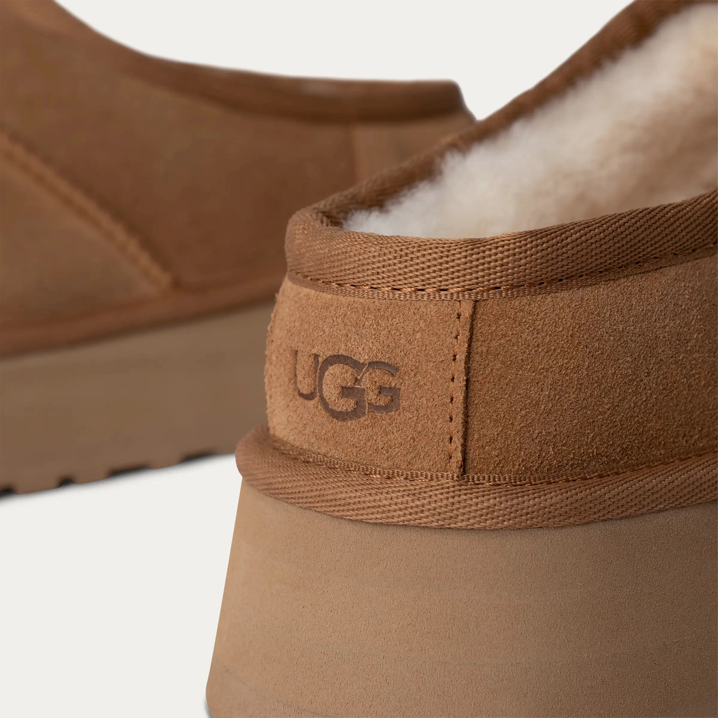 UGG? Women's Bea Mary Jane - Chestnut Casual Day
