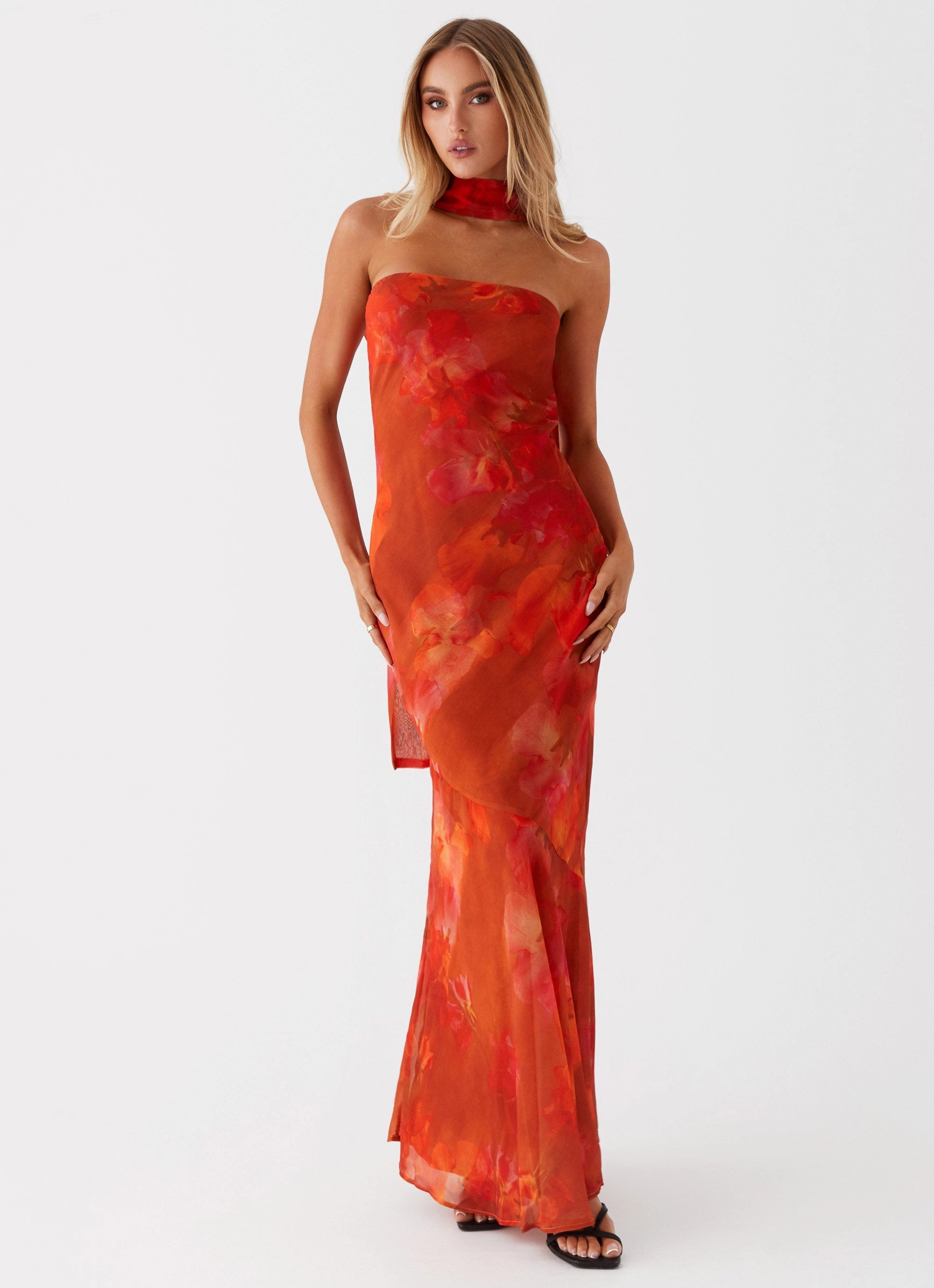 Under The Pagoda Maxi Dress - Amber Fluid Cut