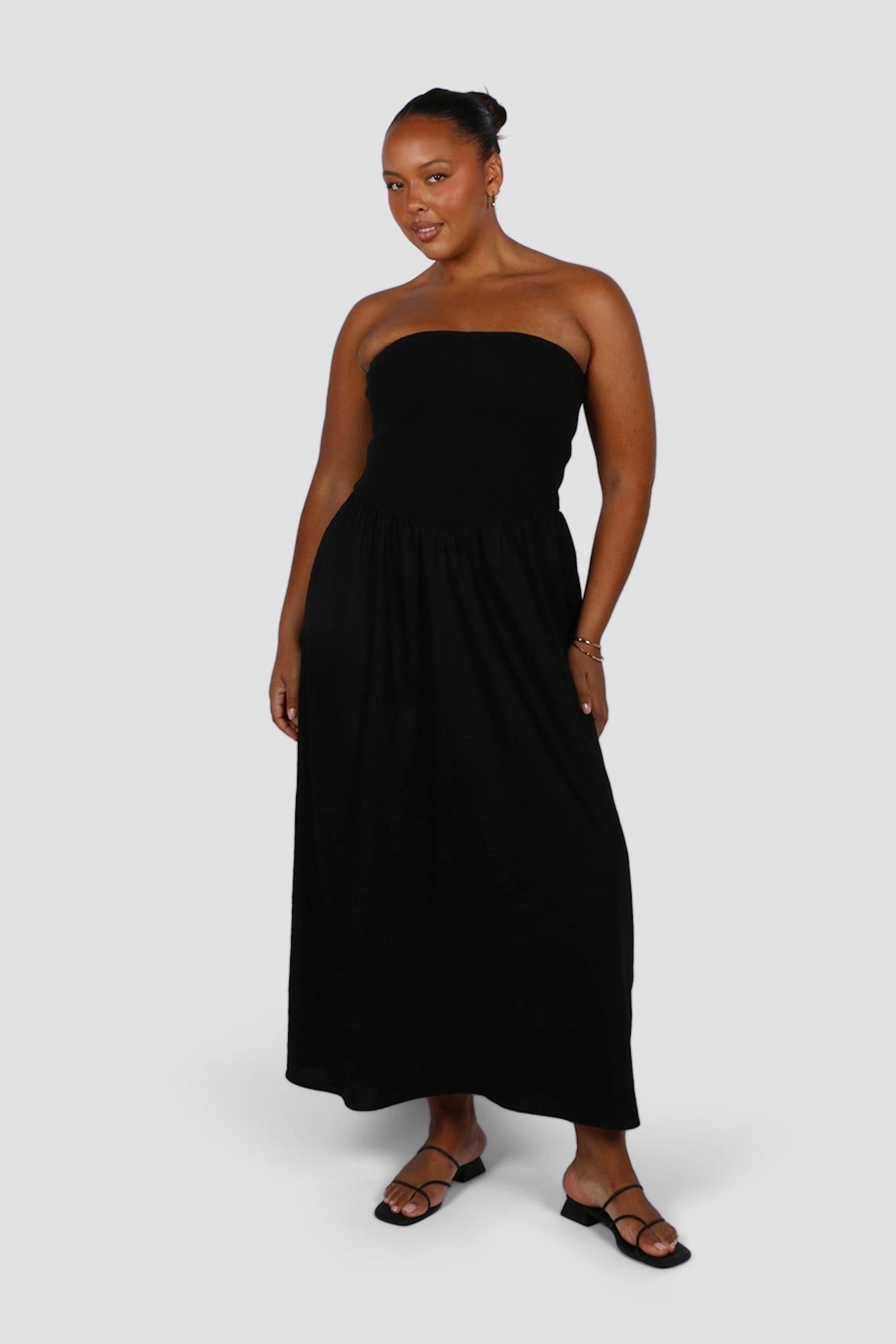 Lounge Outfit VELLA DRESS BLACK