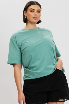 All-Season Comfort Green Graphic T Shirt Short Sleeve Crew Neck