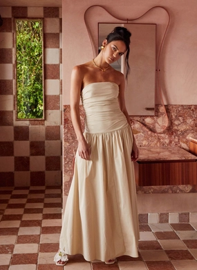 Carmel Maxi Dress - Ivory Fitted Style Korean Mood