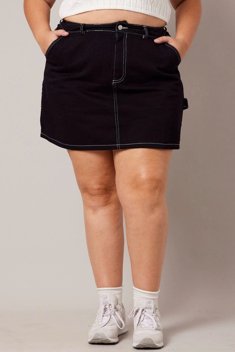 light feel Black Contrast Stitch Mini Skirt