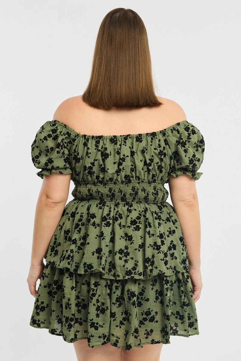 Curve-Enhancing Casual Feel Green Ditsy Puff Sleeve Shirred Waist Minidress