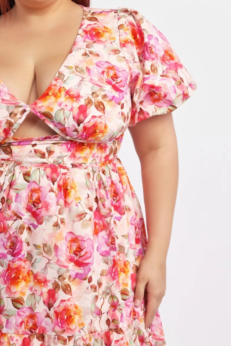 Travel-Style White Floral Midi Dress Short Sleeve Cut Out Textured