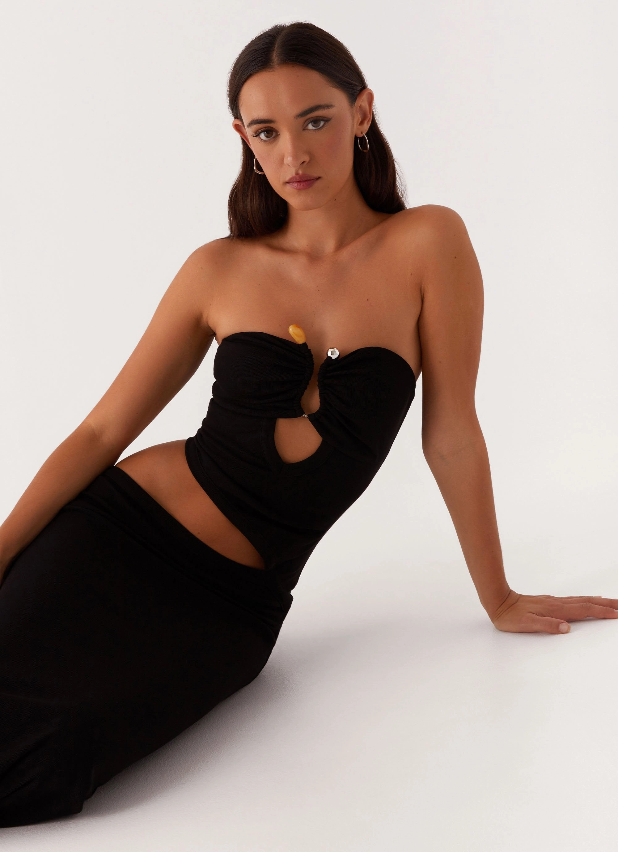 Event Mood Wild Roses Maxi Dress - Black