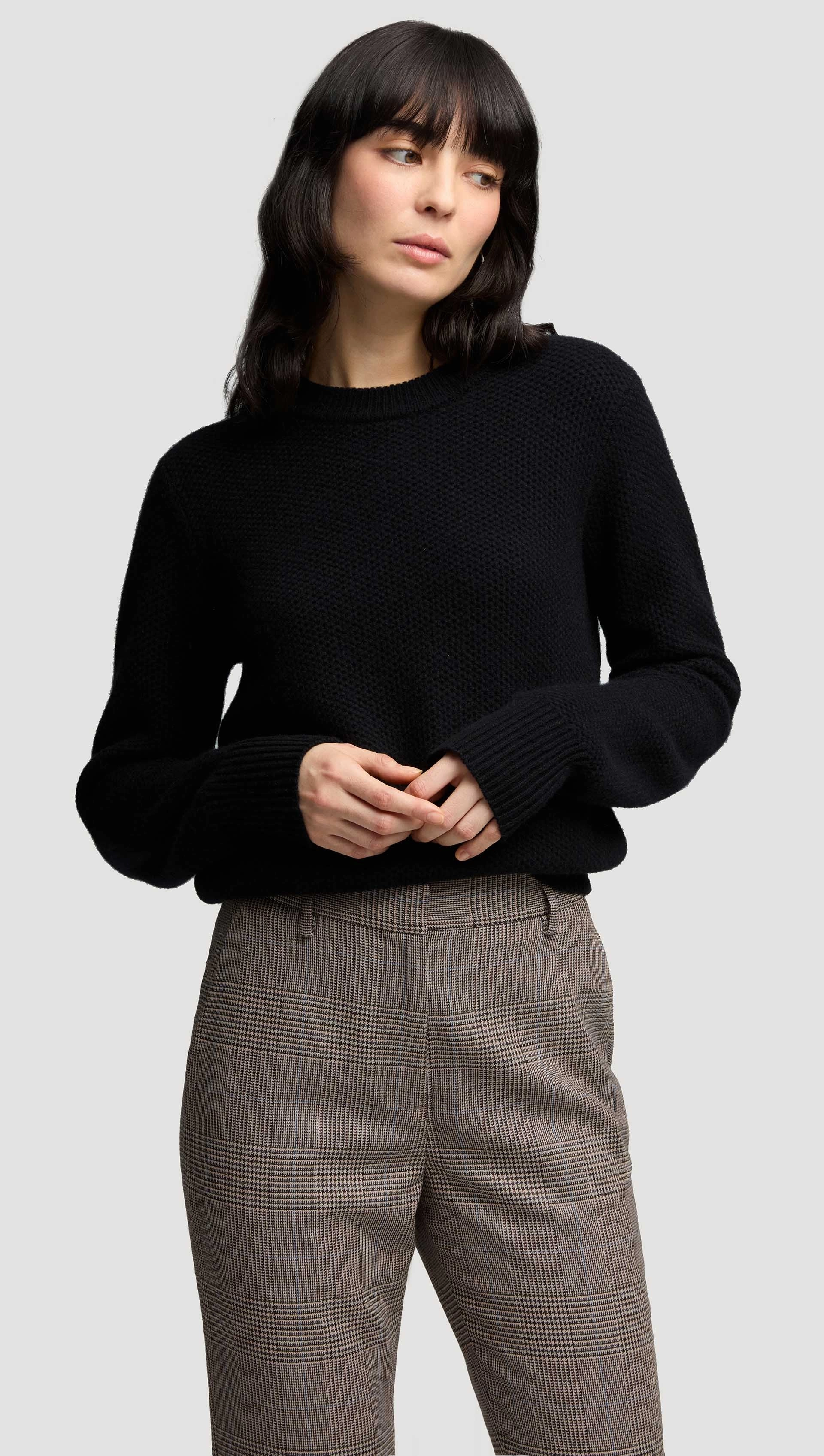 Shrunken Crewneck in Wool Cashmere | Black hook accents