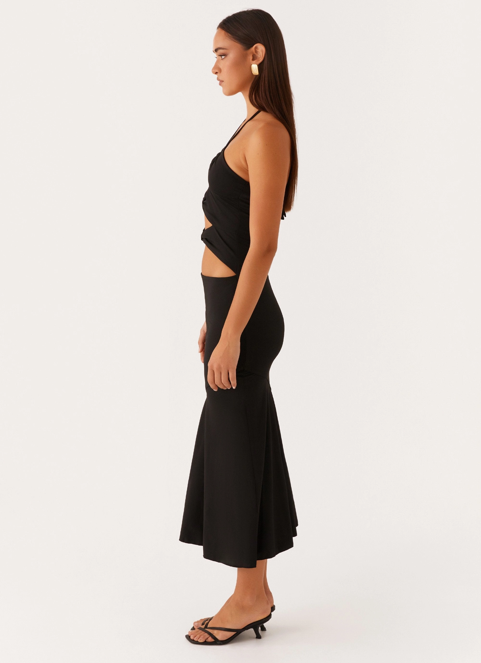 Feminine Fit Chic casual Zena Halterneck Midi Dress - Black